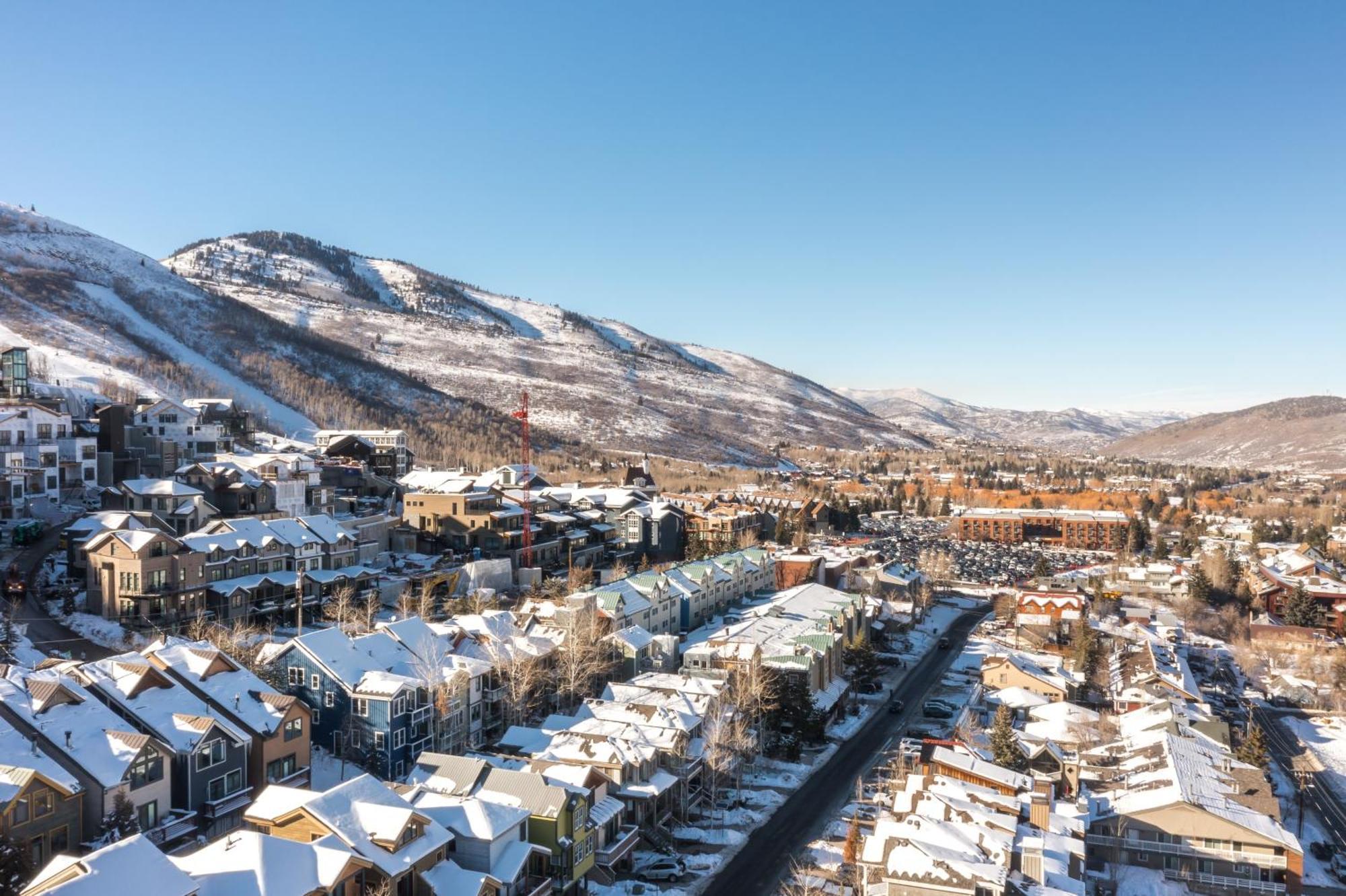 Murdock By Avantstay Cozy Townhouse W Hot Tub Walk To Park City Mountain Luaran gambar